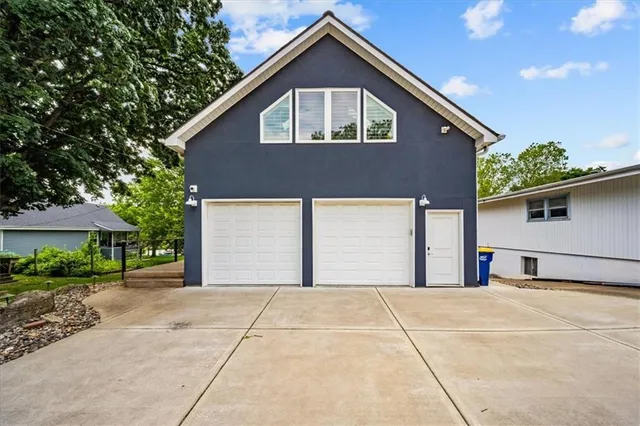 $1,699,000 | 19-p & 115 P Lake Shore Dr Lake, Lee's Summit, MO 64086