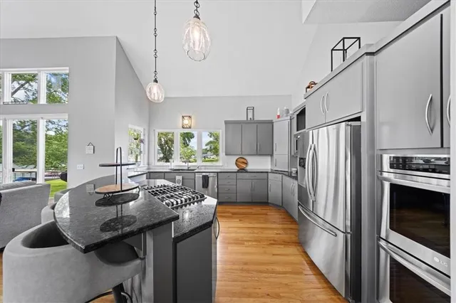 $1,699,000 | 19-p & 115 P Lake Shore Dr Lake, Lee's Summit, MO 64086