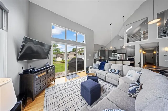 $1,699,000 | 19-p & 115 P Lake Shore Dr Lake, Lee's Summit, MO 64086