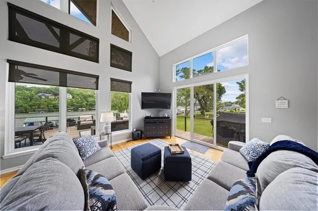 $1,699,000 | 19-p & 115 P Lake Shore Dr Lake, Lee's Summit, MO 64086