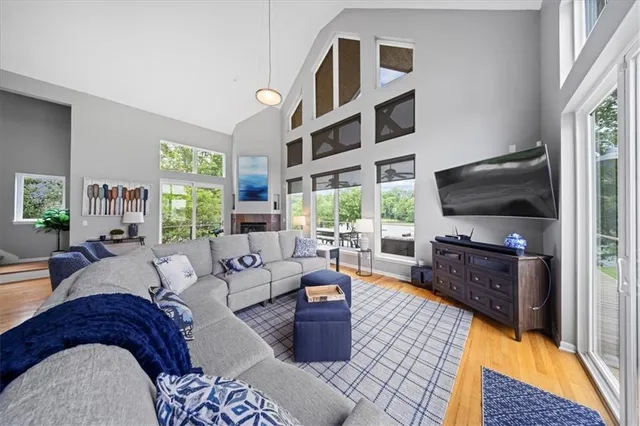 $1,699,000 | 19-p & 115 P Lake Shore Dr Lake, Lee's Summit, MO 64086