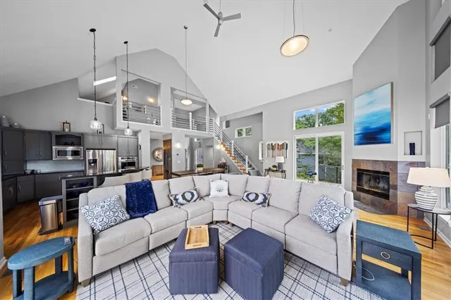 $1,699,000 | 19-p & 115 P Lake Shore Dr Lake, Lee's Summit, MO 64086