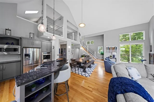 $1,699,000 | 19-p & 115 P Lake Shore Dr Lake, Lee's Summit, MO 64086