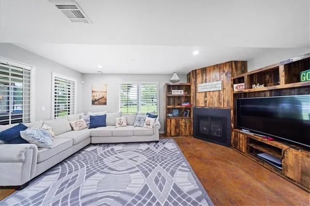 $1,699,000 | 19-p & 115 P Lake Shore Dr Lake, Lee's Summit, MO 64086