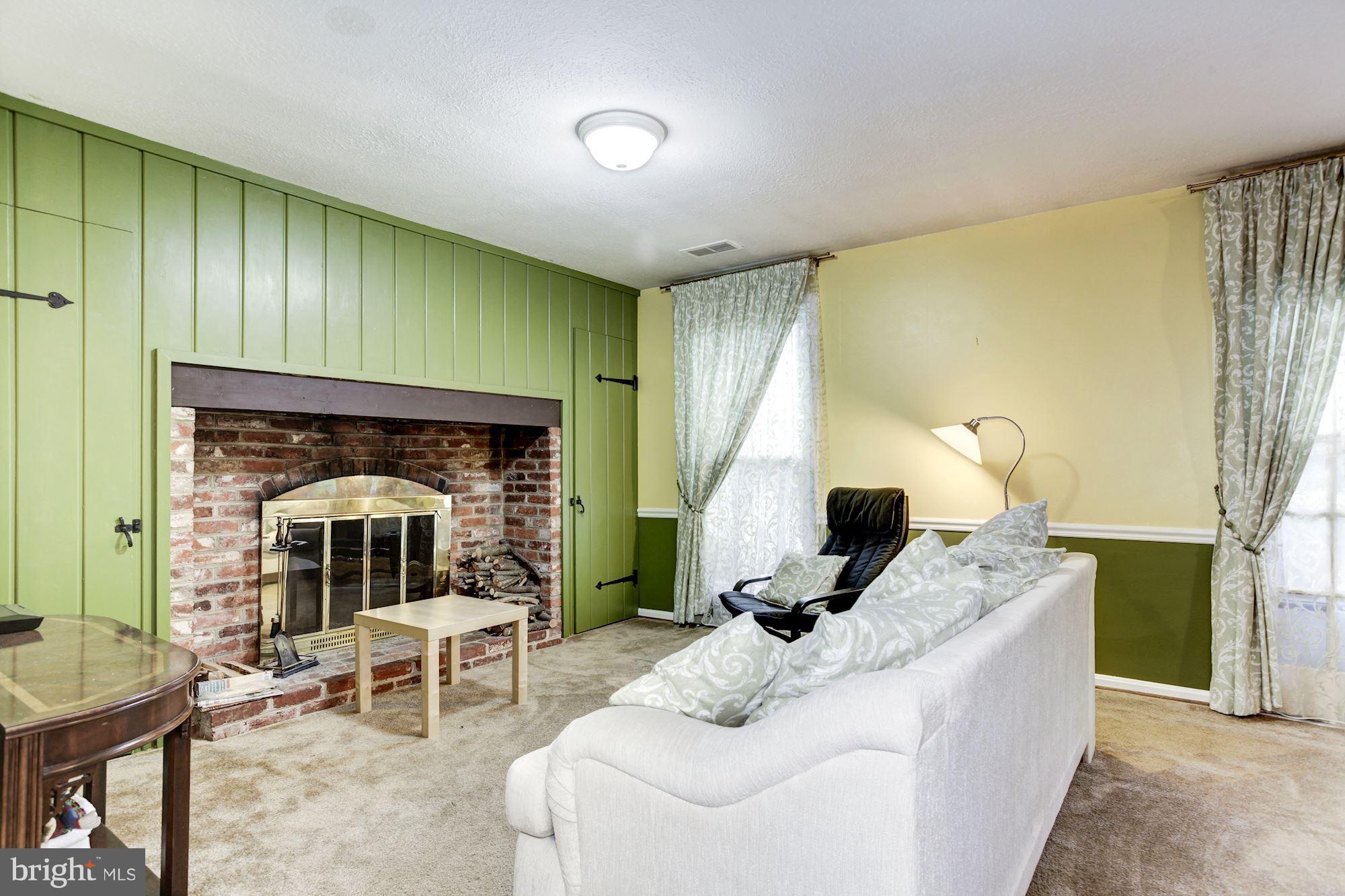 3 Locksley Court Silver Spring, MD 20904 - Photo 21 of 29 Family Room