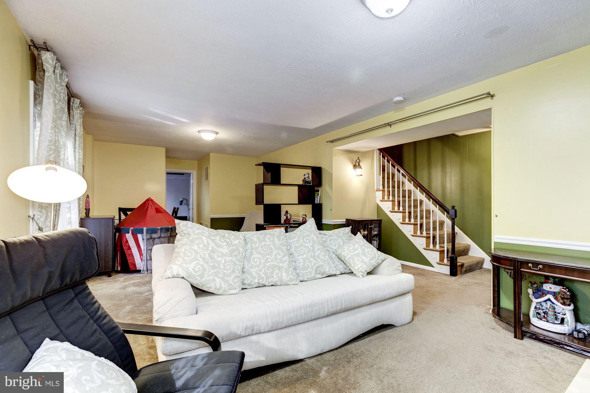 3 Locksley Court Silver Spring, MD 20904 - Photo 24 of 29 Family Room