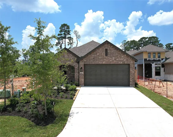 $2,400 | 570 Sand Branch Drive, Conroe, TX 77304
