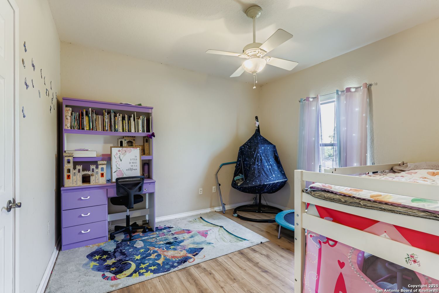 118 Santa Fe Seguin, TX 78155 - Photo 19 of 44 a bed room with a bed and a dresser