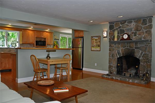 27 Chittenden Road Scituate, MA 02066 - Photo 2 of 14 Gallery Image 2