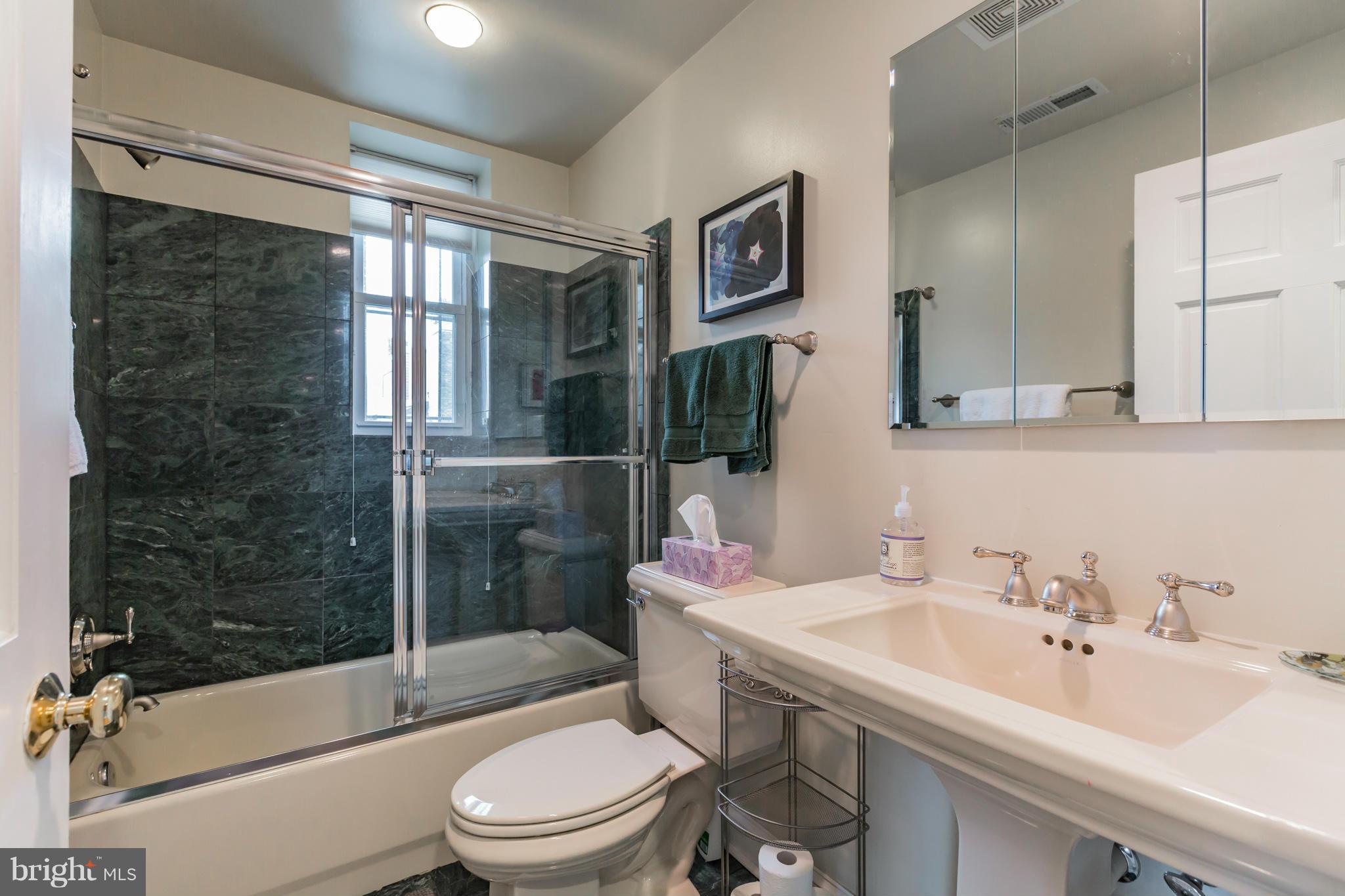 1423 R Street Northwest, Unit 404 Washington, DC 20009 - Photo 13 of 26 Bath