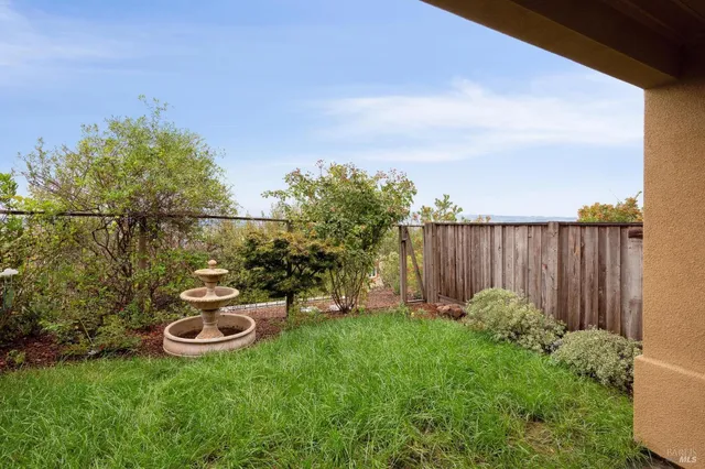 $825,000 | 303 Jacquelyn Lane, Petaluma, CA 94952