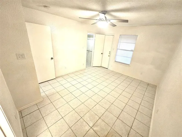 $1,550 | 3425 Republic Drive, Forest Hill, TX 76140