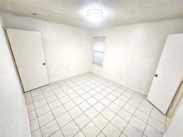 $1,550 | 3425 Republic Drive, Forest Hill, TX 76140