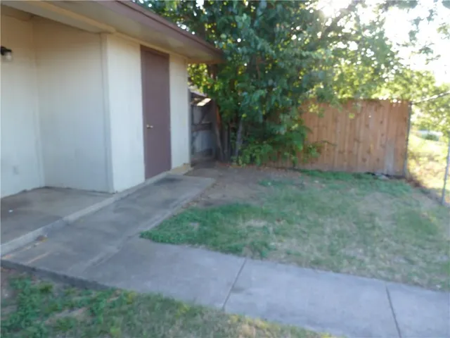 $1,550 | 3425 Republic Drive, Forest Hill, TX 76140