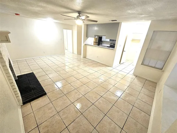 $1,600 | 3425 Republic Drive, Forest Hill, TX 76140