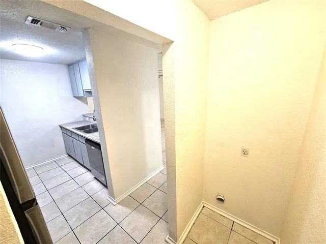 $1,550 | 3425 Republic Drive, Forest Hill, TX 76140