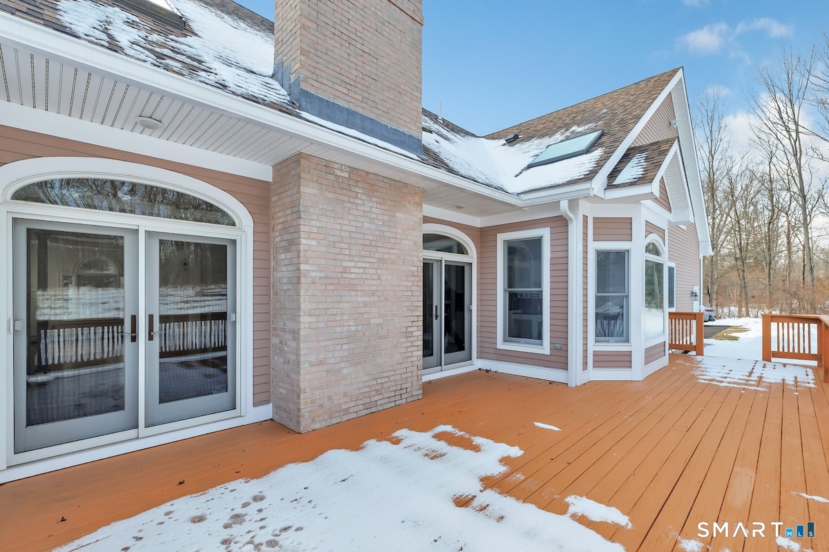 461 Amity Road Woodbridge, CT 06525 - Photo 7 of 40 front view of a building