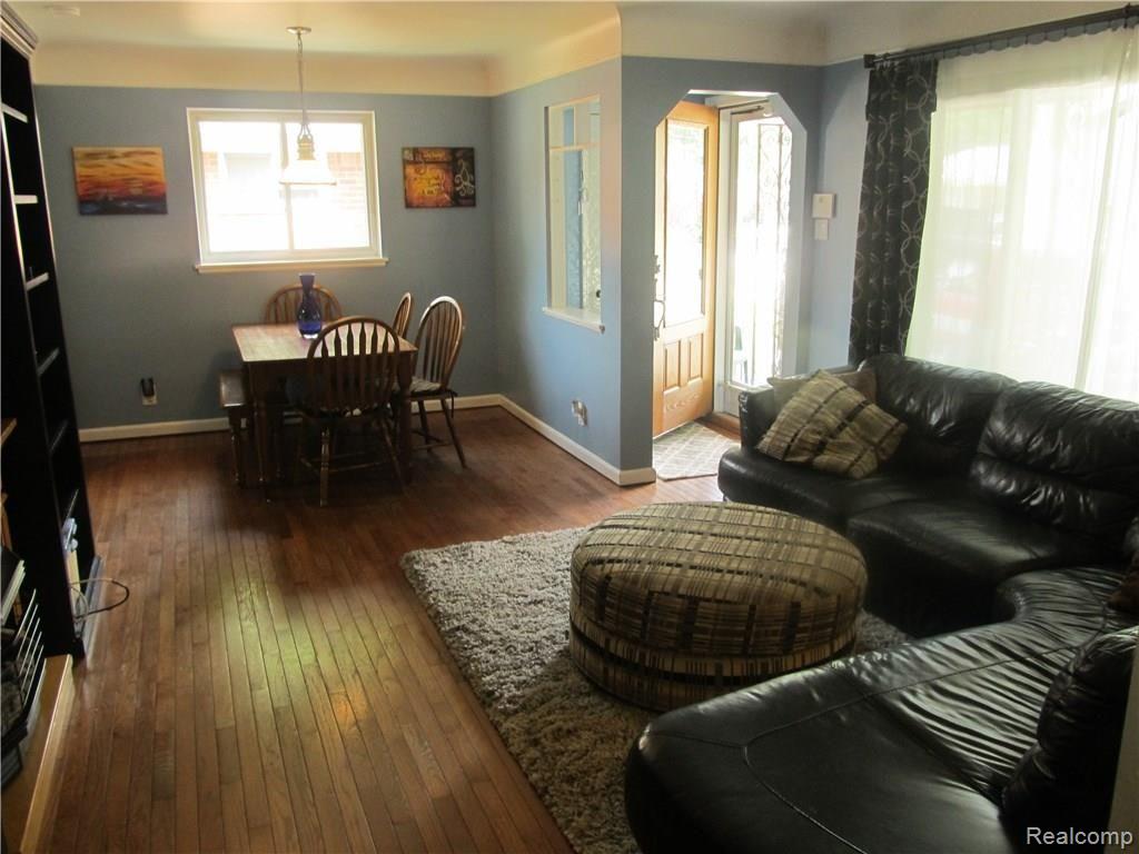 1680 Hampton Road Mount Clemens, MI 48043 - Photo 5 of 33 IMG_5998.JPG