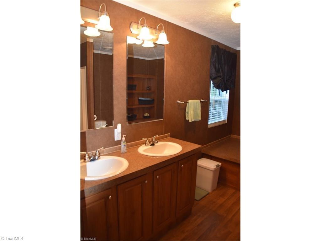1051 Harris Farm Road King, NC 27021 - Photo 5 of 10