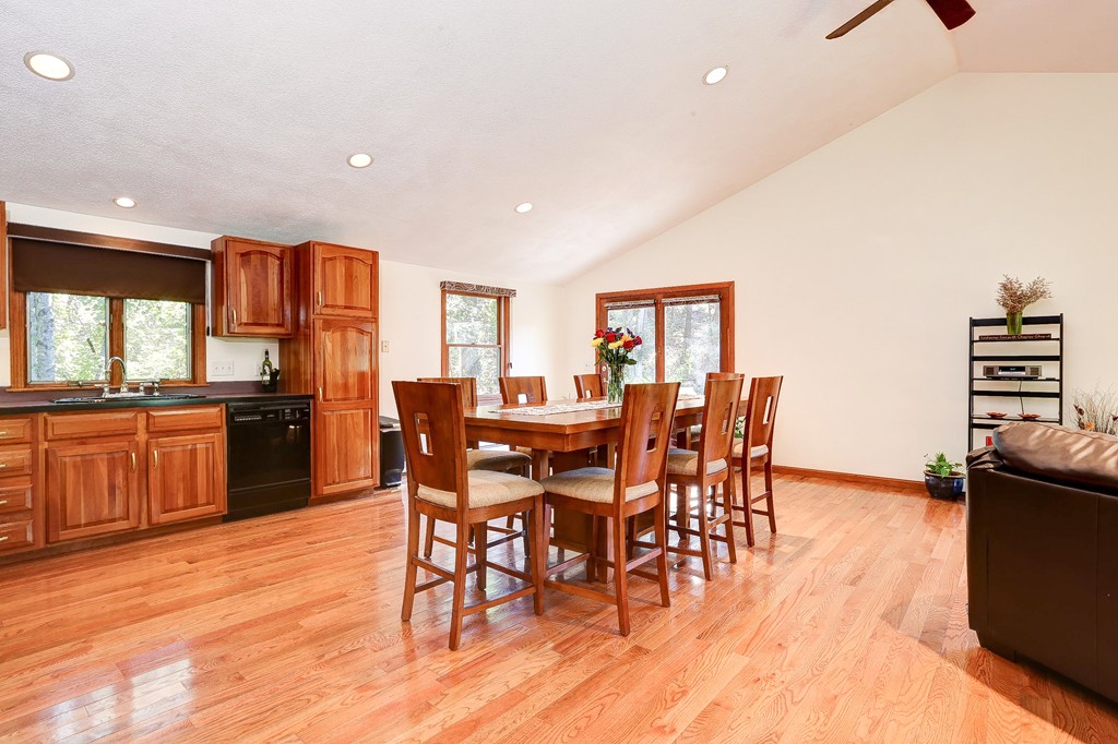 11 Landing Road Gloucester, MA 01930 - Photo 8 of 30 Gallery Image 8