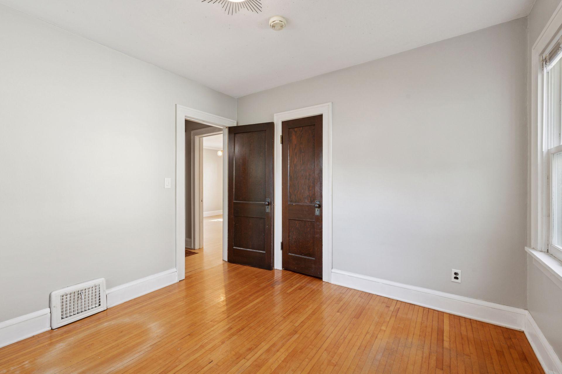 5229 29th Avenue South Minneapolis, MN 55417 - Photo 12 of 33