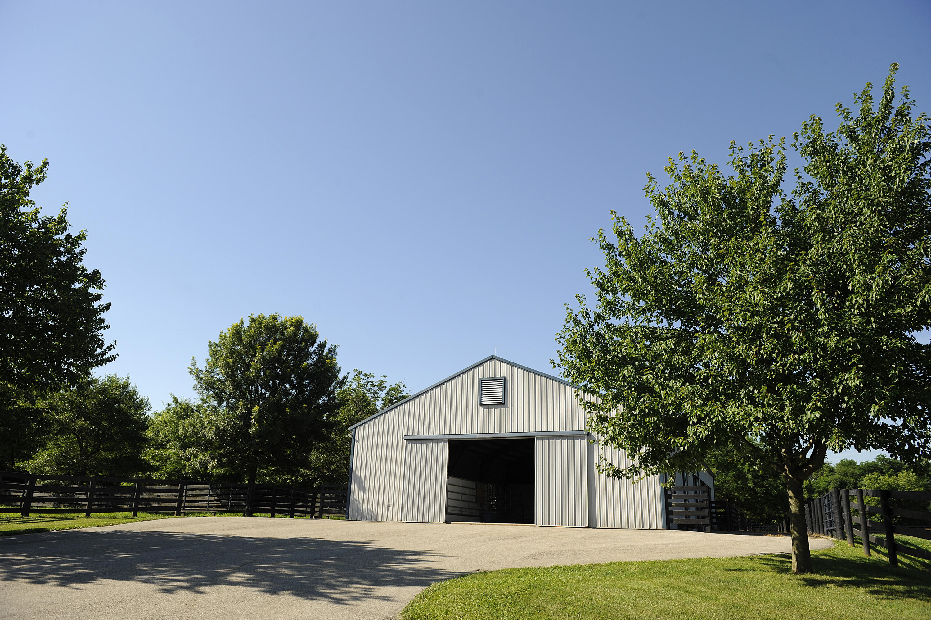 2121 West Leestown Road Midway, KY 40347 - Photo 25 of 40 shadayidshowbarn