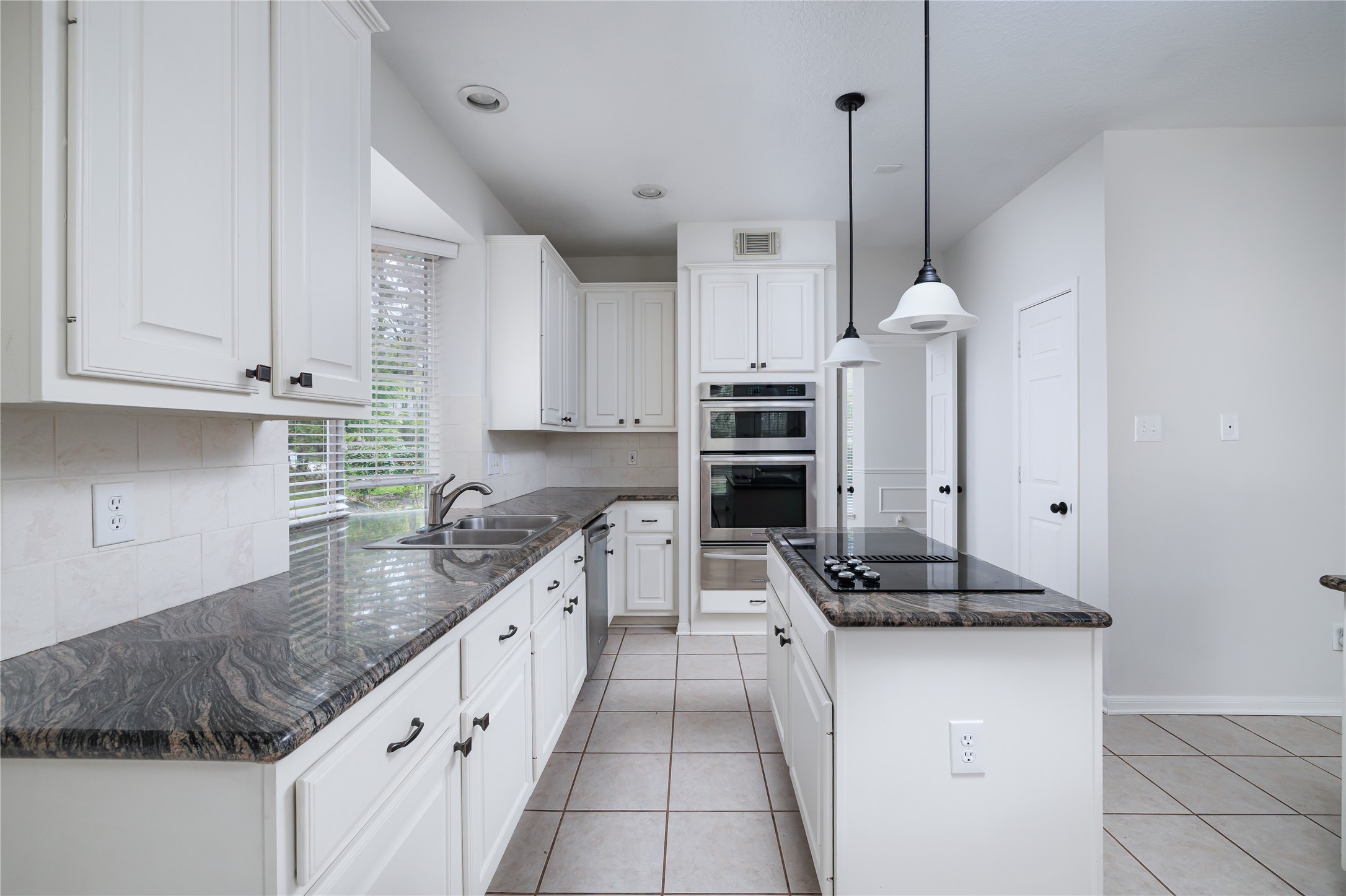 107 North Sunny Slope Circle Spring, TX 77381 - Photo 13 of 25