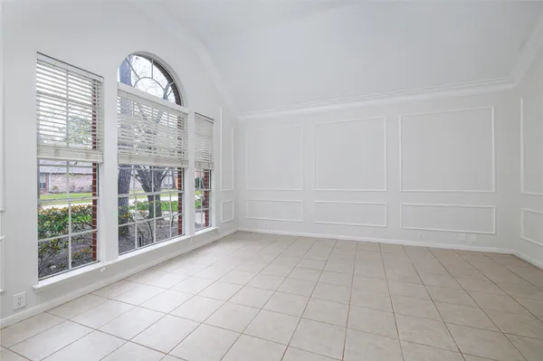 $3,400 | 107 North Sunny Slope Circle, Spring, TX 77381