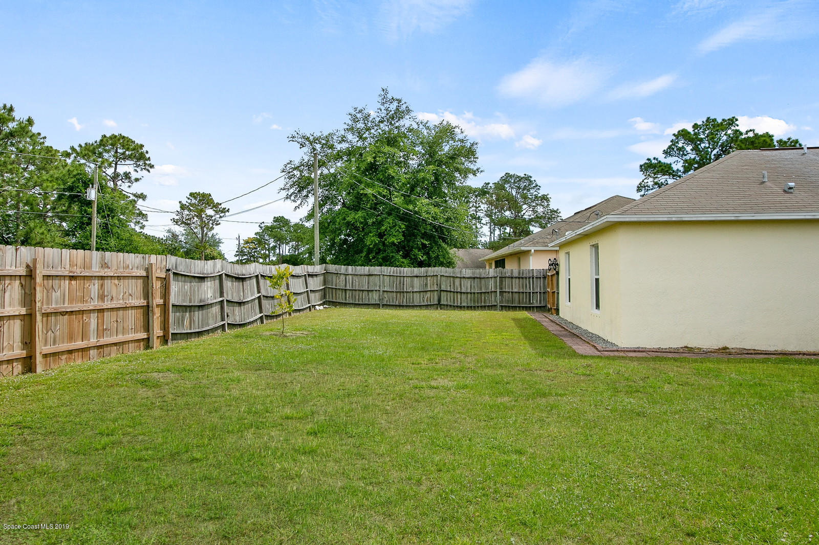 559 Nackman Road Northwest Palm Bay, FL 32907 - Photo 19 of 20 21_559nackmanrdnwpalmbay035Edit_mls