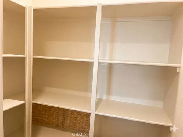 $5,500 | 211 Baluster, Irvine, CA 92618