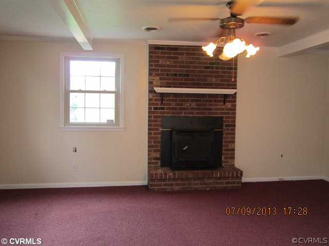 1214 West Roslyn Road Colonial Heights, VA 23834 - Photo 6 of 14 Den/Family/Great Room