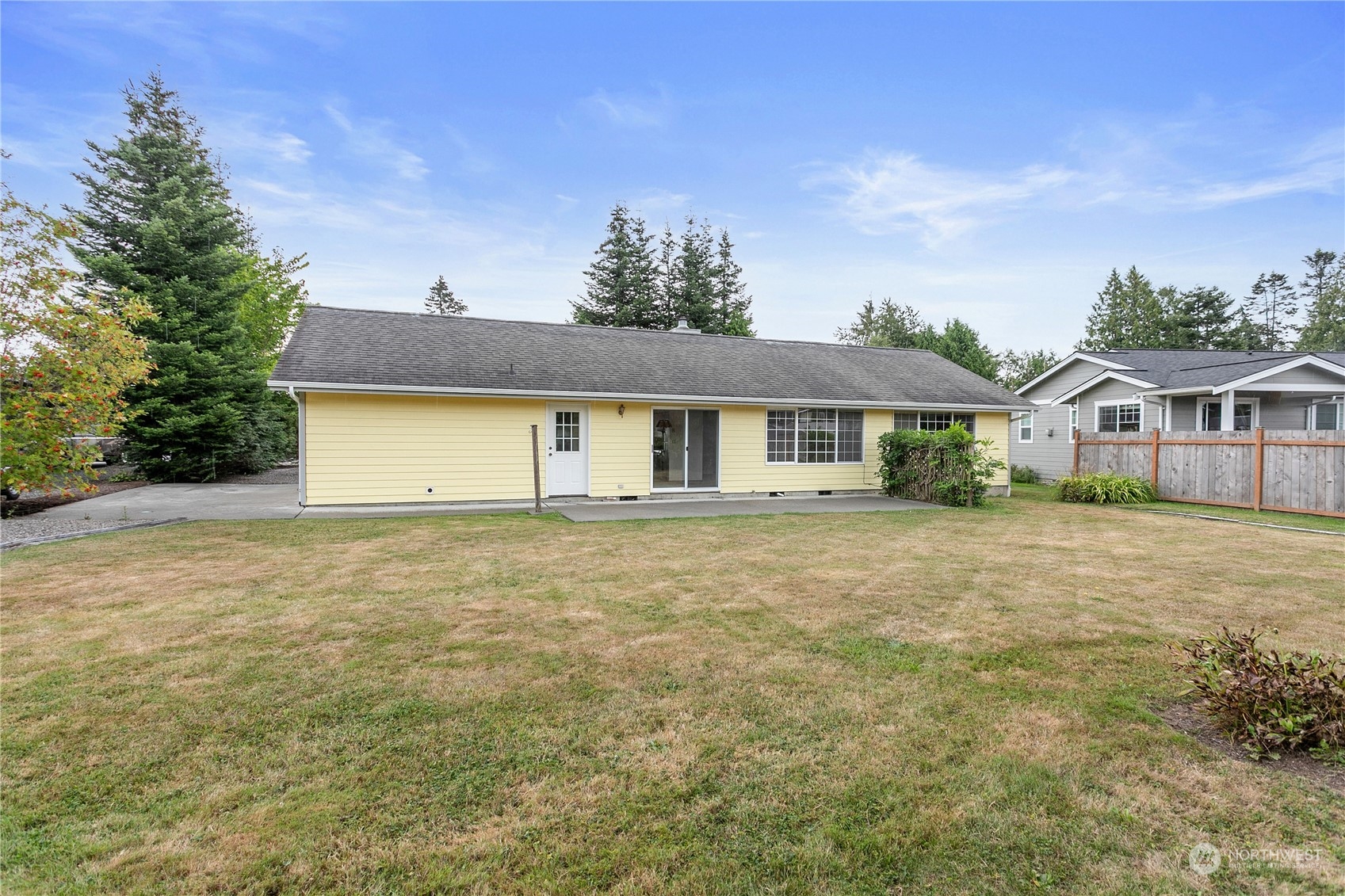 8225 Quinault Road Blaine, WA 98230 - Photo 28 of 37 Gallery Image 28