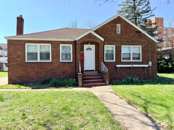$115,000 | 608 North Shabbona Street, Streator, IL 61364