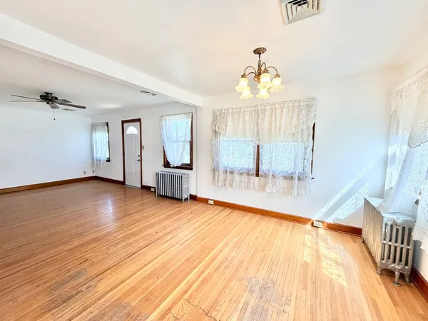 $115,000 | 608 North Shabbona Street, Streator, IL 61364