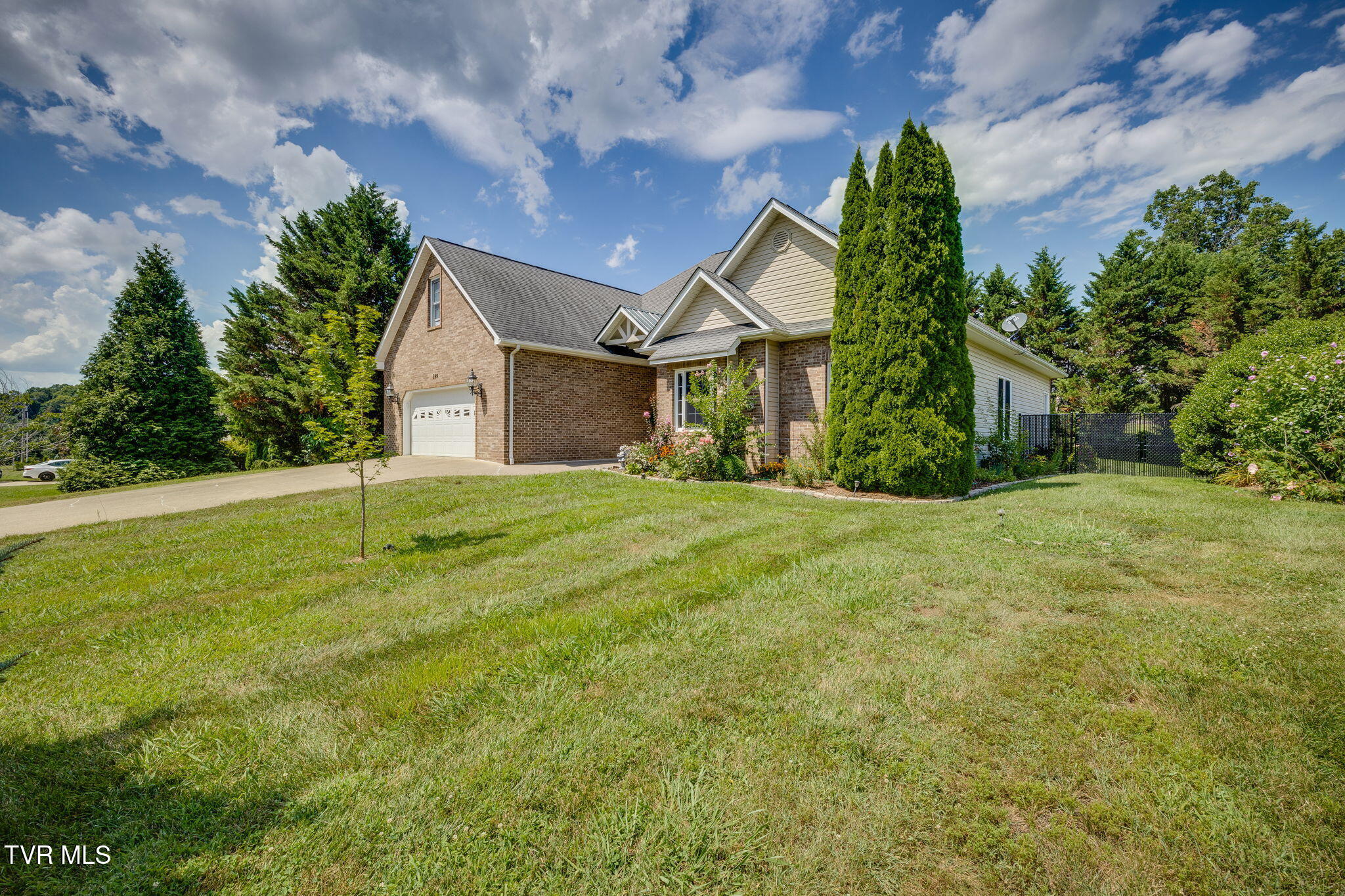 599 Free Hill Road Gray, TN 37615 - Photo 2 of 35 002