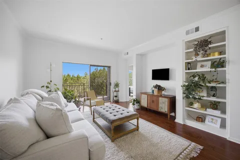 $299,000 | 6000 Shepherd Mountain Cove, Unit 304, Austin, TX 78730