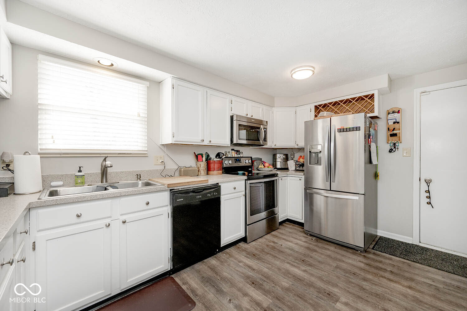 8313 Castle Ridge Lane Indianapolis, IN 46256 - Photo 13 of 30