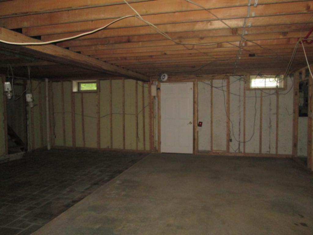 1745 River Road, Unit AKA NORTH RIVER RD) Manchester, NH 03104 - Photo 12 of 14