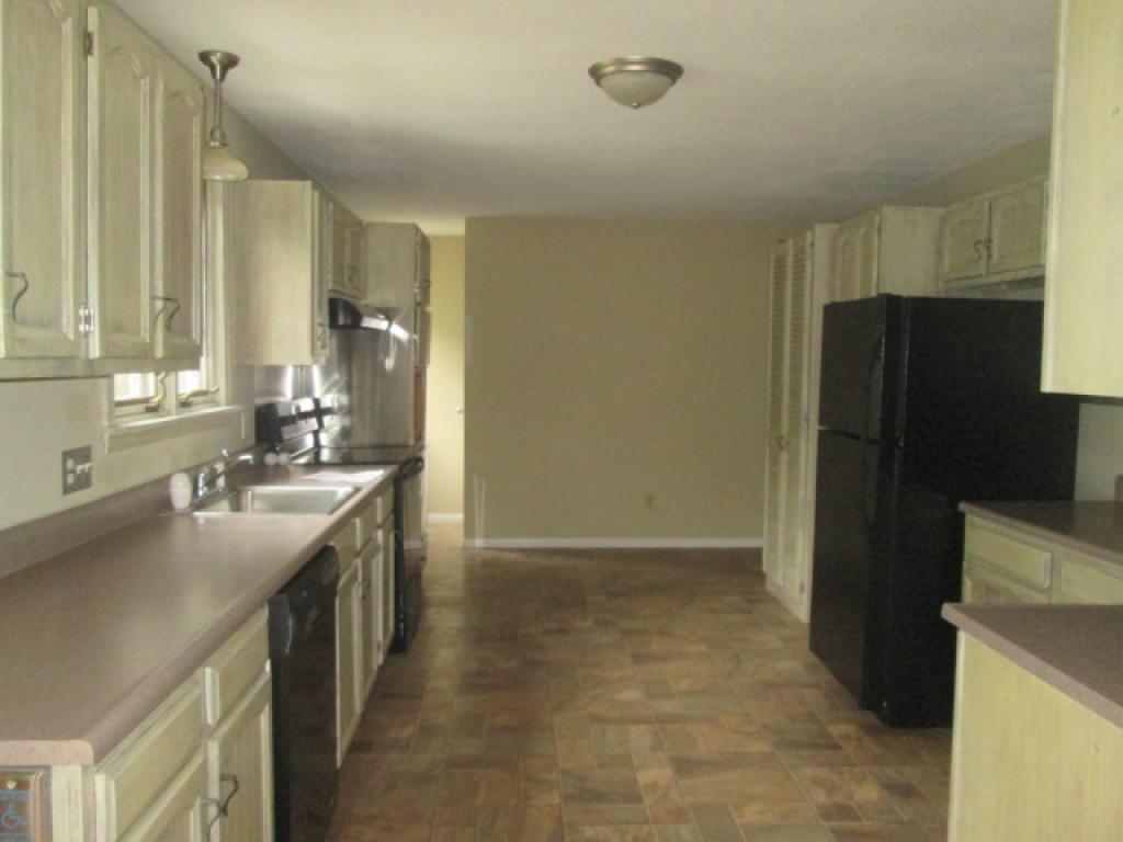 1745 River Road, Unit AKA NORTH RIVER RD) Manchester, NH 03104 - Photo 3 of 14