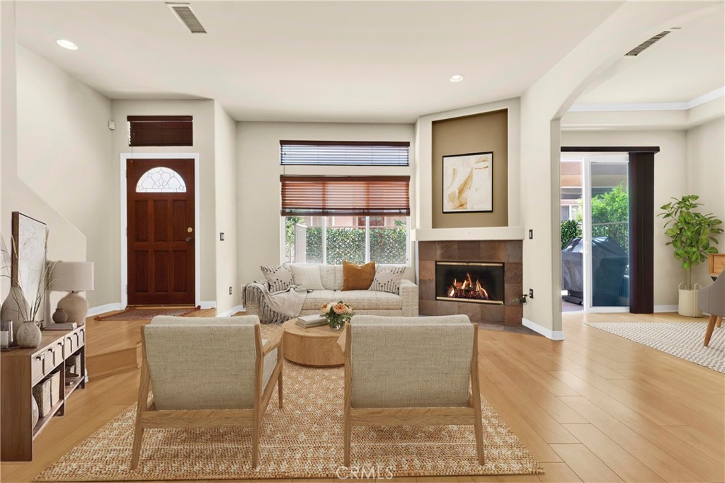 5242 Vesper Avenue, Unit 7 Sherman Oaks, CA 91411 - Photo 3 of 29