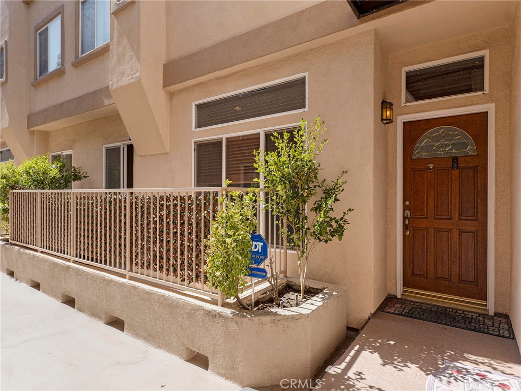5242 Vesper Avenue, Unit 7 Sherman Oaks, CA 91411 - Photo 5 of 29