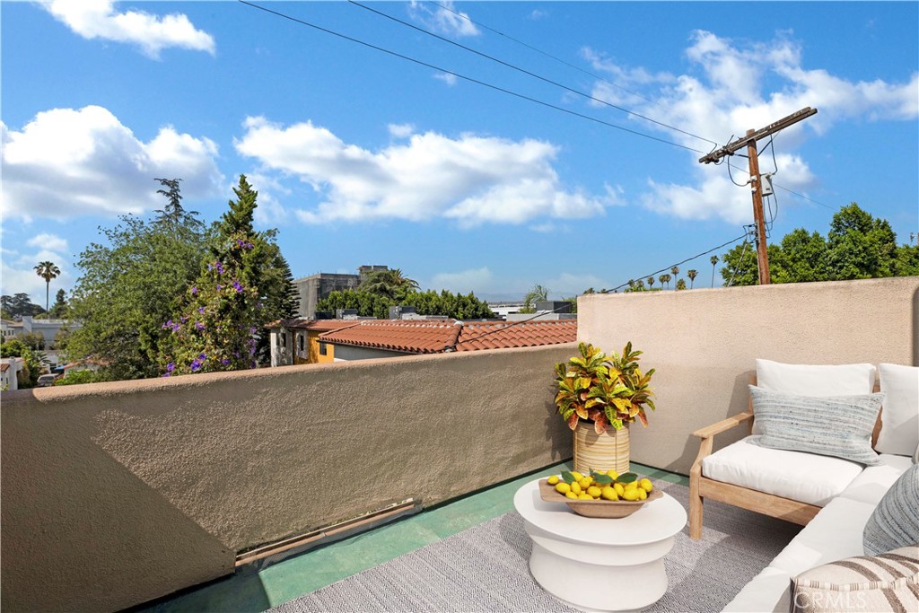5242 Vesper Avenue, Unit 7 Sherman Oaks, CA 91411 - Photo 9 of 29
