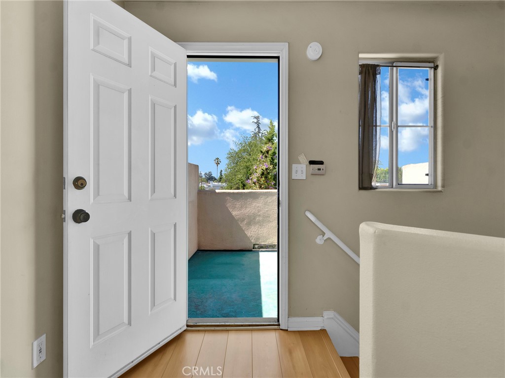 5242 Vesper Avenue, Unit 7 Sherman Oaks, CA 91411 - Photo 10 of 29