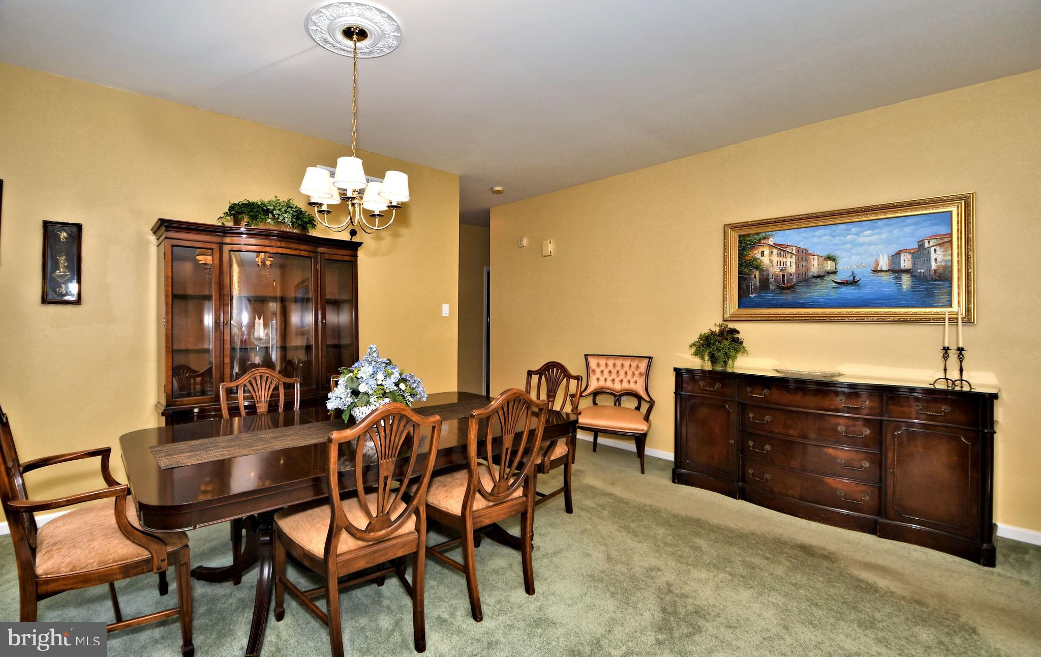 19 Bluebonnet Road Langhorne, PA 19047 - Photo 12 of 51 Dining room