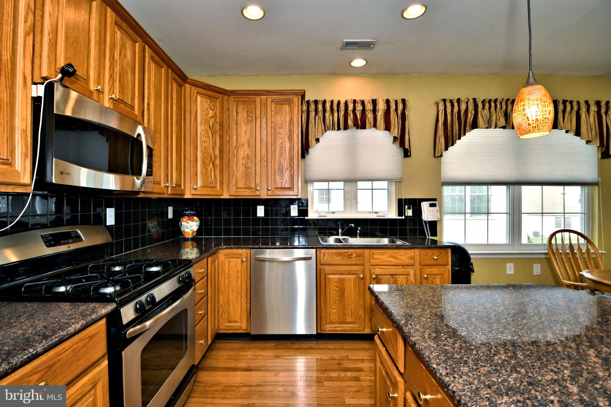 19 Bluebonnet Road Langhorne, PA 19047 - Photo 15 of 51 Kitchen