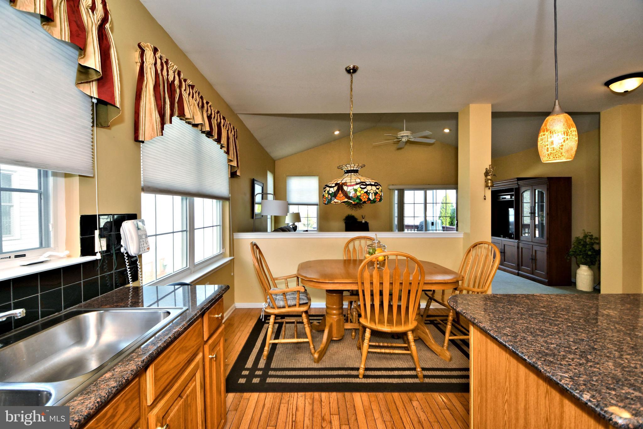 19 Bluebonnet Road Langhorne, PA 19047 - Photo 16 of 51 Kitchen