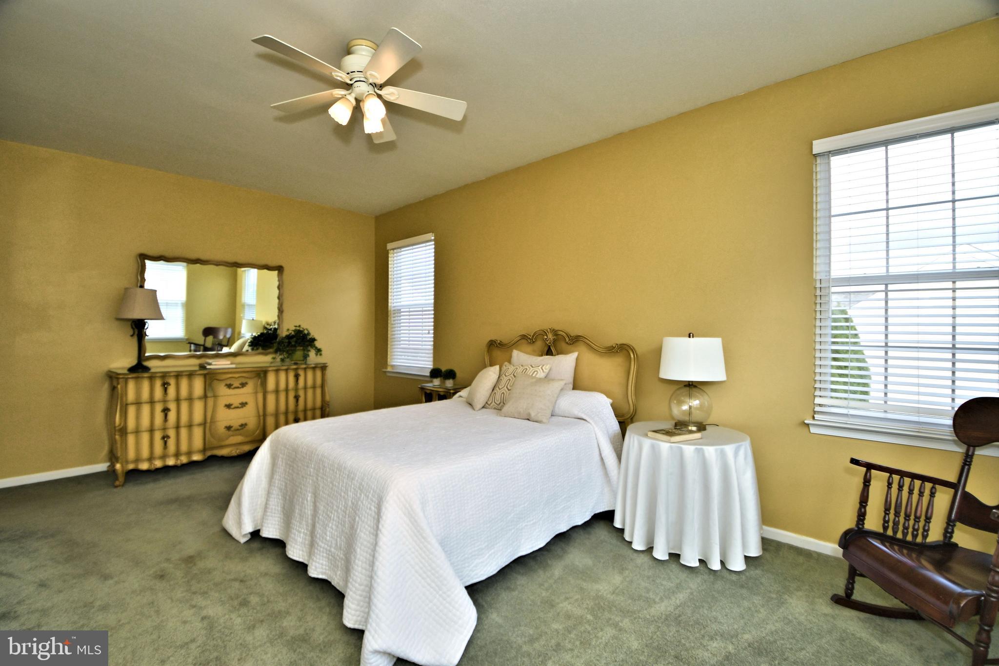 19 Bluebonnet Road Langhorne, PA 19047 - Photo 30 of 51 Large master bedroom
