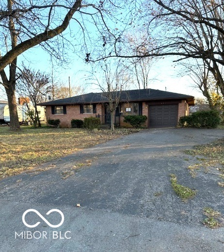 651 Fabyan Road Indianapolis, IN 46217 - Photo 1 of 9