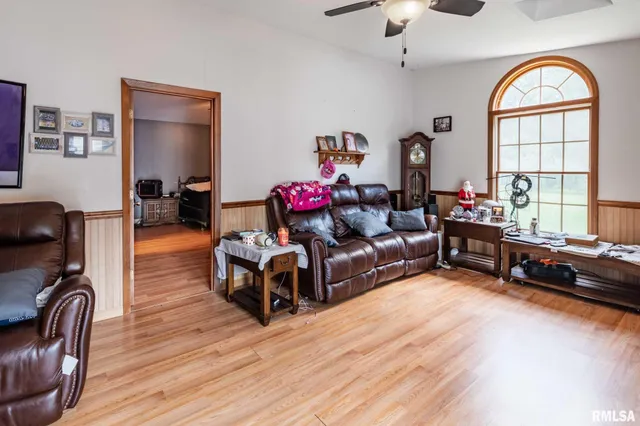 $265,000 | 514 North Smith Street, Galatia, IL 62935