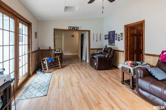 $265,000 | 514 North Smith Street, Galatia, IL 62935